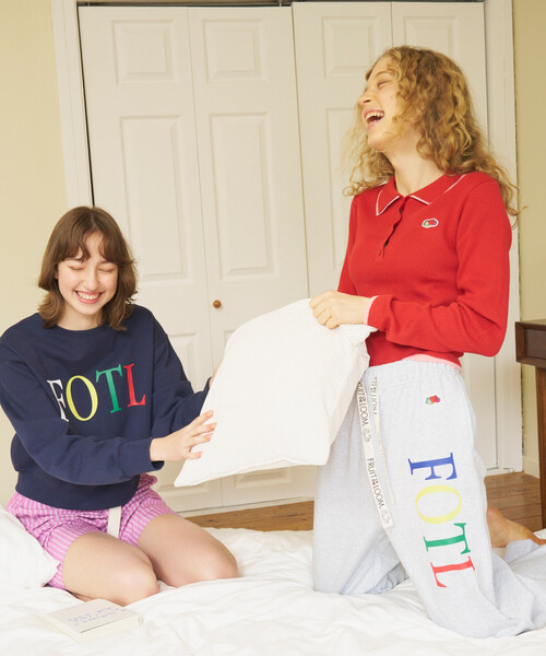 FREAK'S STORE（フリークスストア）の「FRUIT OF THE LOOM × FREAK'S STORE/フルーツオブザルーム 別注 配色レイヤード ポロニット（ニット/セーター・レディース・オフホワイト/ライトグレー/ブラウン/レッド/ネイビー・ﾌﾘ-）」の5枚目の写真