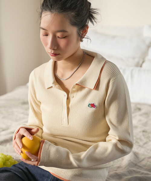 FREAK'S STORE（フリークスストア）の「FRUIT OF THE LOOM × FREAK'S STORE/フルーツオブザルーム 別注 配色レイヤード ポロニット（ニット/セーター・レディース・オフホワイト/ライトグレー/ブラウン/レッド/ネイビー・ﾌﾘ-）」の15枚目の写真
