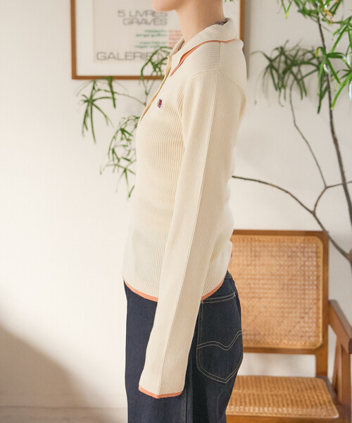 FREAK'S STORE（フリークスストア）の「FRUIT OF THE LOOM × FREAK'S STORE/フルーツオブザルーム 別注 配色レイヤード ポロニット（ニット/セーター・レディース・オフホワイト/ライトグレー/ブラウン/レッド/ネイビー・ﾌﾘ-）」の18枚目の写真