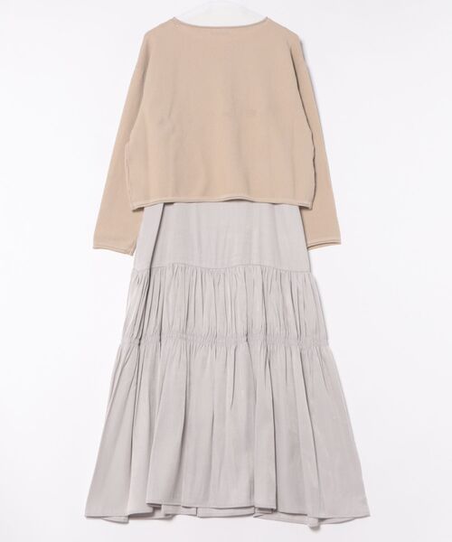 Doux archives（ドゥアルシーヴ）の「ニットＳＥＴティアードキャミワンピース（ワンピース・レディース・グレイッシュベージュ/サックスブルー/チャコールグレー・FREE）」の4枚目の写真