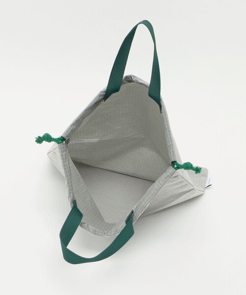 green label relaxing（グリーンレーベルリラクシング）の「巾着バッグ（大）（リップストック） / キッズ（トートバッグ・キッズ・ネイビー/グレー系・FREE）」の15枚目の写真