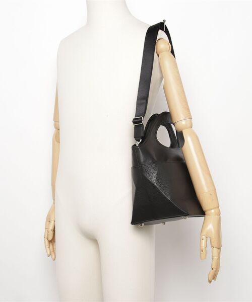 PR01.(ピーアールワン)の「Kolmio VALO SERIES 2waytote(ショルダーバッグ・レディース・ブラック・FREE)」の5枚目の写真