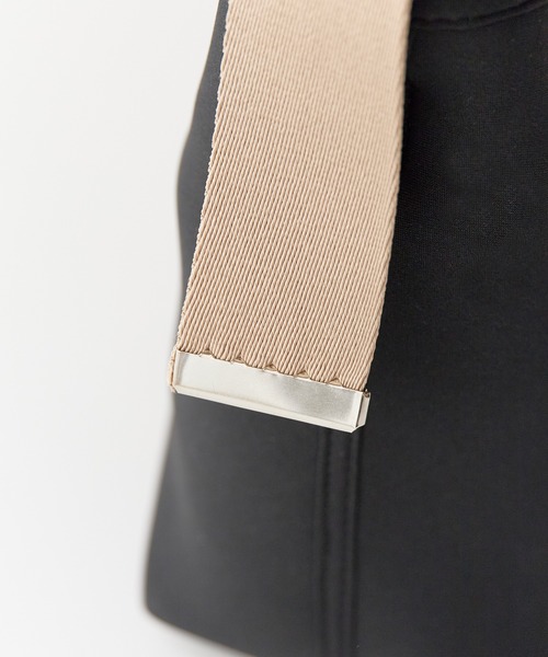 OUTDOOR PRODUCTS(アウトドアプロダクツ)の「OUTDOOR PRODUCTS/アウトドアプロダクツ NEOPRENE TOTE ロープハンドル トートバッグ 調整可能 秋 秋服 2026年秋冬(ショルダーバッグ・レディース・ブラック/グレー/アイボリー・FREE)」の21枚目の写真