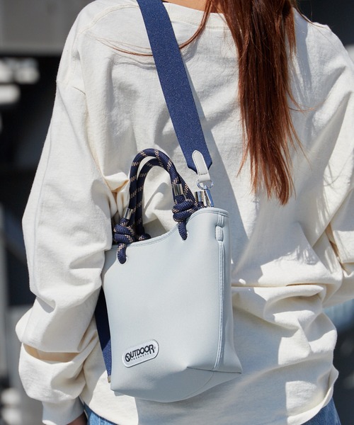 OUTDOOR PRODUCTS(アウトドアプロダクツ)の「OUTDOOR PRODUCTS/アウトドアプロダクツ NEOPRENE TOTE ロープハンドル トートバッグ 調整可能 秋 秋服 2026年秋冬(ショルダーバッグ・レディース・ブラック/グレー/アイボリー・FREE)」の14枚目の写真