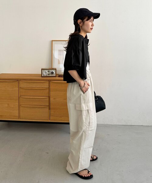 DISCOAT（ディスコート）の「【Enlude】Dカン付きワイドカーゴパンツ《ユニセックス》（カーゴパンツ・レディース・アイボリー/カーキ・SMALL/MEDIUM/LARGE）」の12枚目の写真