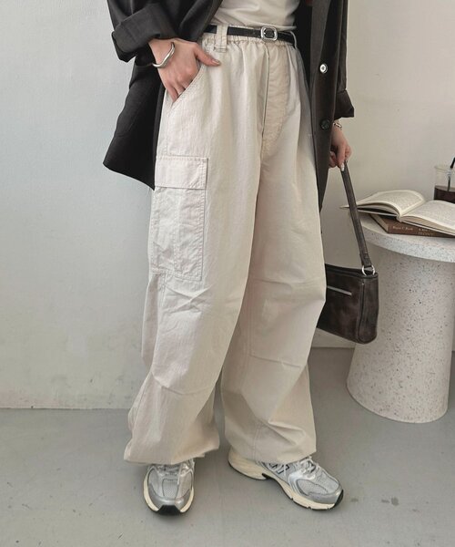 DISCOAT（ディスコート）の「【Enlude】Dカン付きワイドカーゴパンツ《ユニセックス》（カーゴパンツ・レディース・アイボリー/カーキ・SMALL/MEDIUM/LARGE）」の15枚目の写真