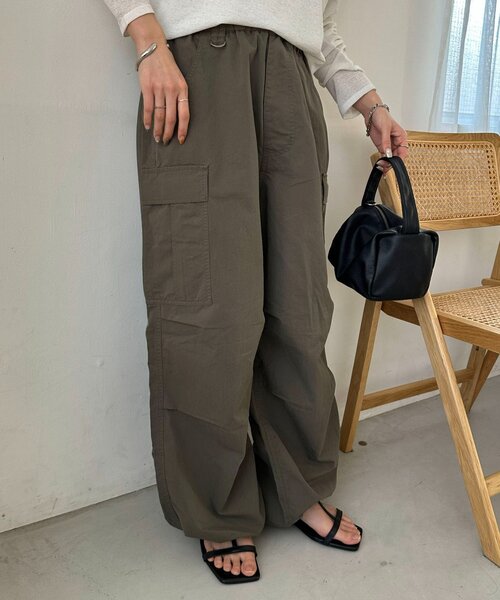 DISCOAT（ディスコート）の「【Enlude】Dカン付きワイドカーゴパンツ《ユニセックス》（カーゴパンツ・レディース・アイボリー/カーキ・SMALL/MEDIUM/LARGE）」の20枚目の写真