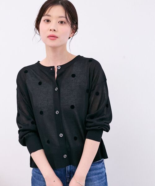 le.coeur blanc(ルクールブラン)の「シアードットフロッキークルーカーデ(カーディガン/ボレロ・レディース・ベージュ系その他2/ブラック系その他・38)」の2枚目の写真