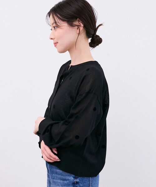 le.coeur blanc(ルクールブラン)の「シアードットフロッキークルーカーデ(カーディガン/ボレロ・レディース・ベージュ系その他2/ブラック系その他・38)」の3枚目の写真
