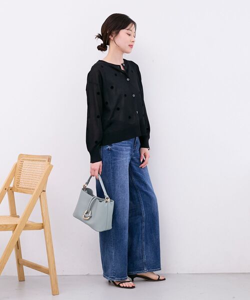 le.coeur blanc(ルクールブラン)の「シアードットフロッキークルーカーデ(カーディガン/ボレロ・レディース・ベージュ系その他2/ブラック系その他・38)」の7枚目の写真