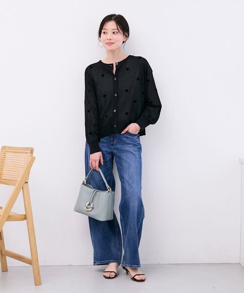 le.coeur blanc(ルクールブラン)の「シアードットフロッキークルーカーデ(カーディガン/ボレロ・レディース・ベージュ系その他2/ブラック系その他・38)」の10枚目の写真