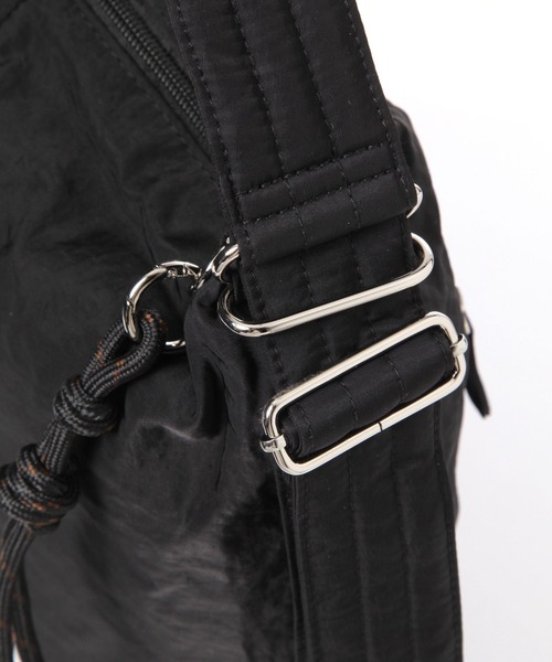 studio CLIP(スタディオクリップ)の「チャーム付きマルチWAYBAG(トートバッグ・レディース・ブラック/カーキ・FREE)」の21枚目の写真