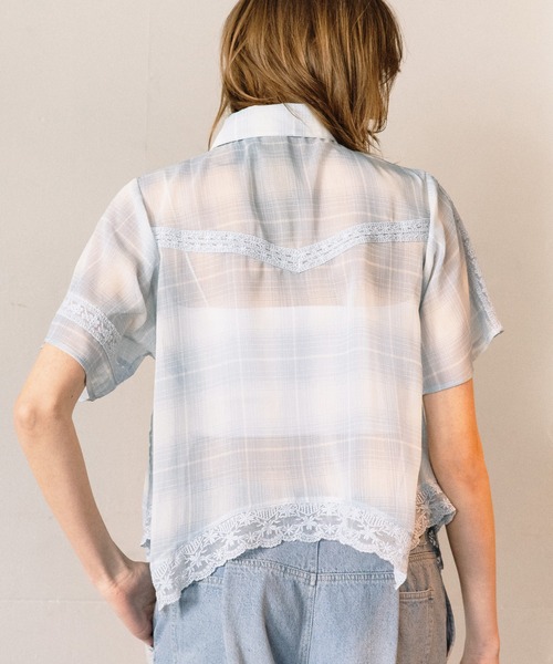 AULA AILA（アウラアイラ）の「チェックレーススイッチングコンパクトシャツ（シャツ/ブラウス・レディース・オレンジ/ライトブルー/ブラック・0）」の10枚目の写真