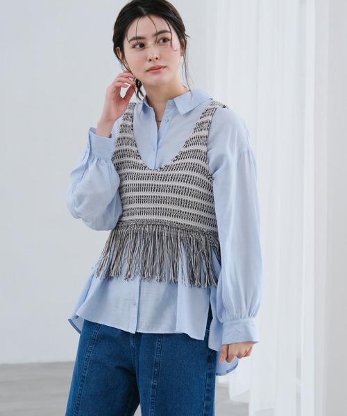 LAKOLE（ラコレ）の「5ゲージフリンジベスト / 651447（ベスト・レディース・ライトブルー/チャコール/ベージュ・FREE）」の2枚目の写真