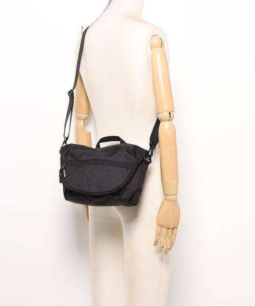 Gramicci(グラミチ)の「【63】【GRAMICCI】MULTI SIDE BAG(ショルダーバッグ・メンズ・ブラック/オリーブ・FREE)」の10枚目の写真