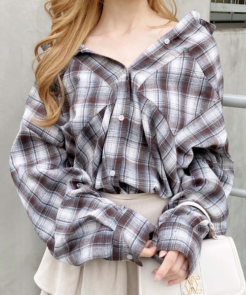 INGNI(イング)の「2Wayオフショルチェック柄シャツ(シャツ/ブラウス・レディース・ブラウン系その他2/ブラック系/ブルー系8・M)」の13枚目の写真