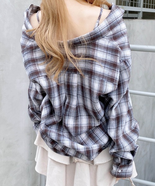 INGNI(イング)の「2Wayオフショルチェック柄シャツ(シャツ/ブラウス・レディース・ブラウン系その他2/ブラック系/ブルー系8・M)」の15枚目の写真