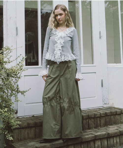 archives(アルシーヴ)の「ドッキングレースフリルカットTOPS(Tシャツ/カットソー・レディース・ブルー/チャコールグレー/グレー/アイボリー・MEDIUM)」の6枚目の写真