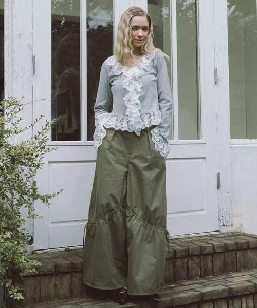 archives(アルシーヴ)の「ドッキングレースフリルカットTOPS(Tシャツ/カットソー・レディース・ブルー/チャコールグレー/グレー/アイボリー・MEDIUM)」の9枚目の写真