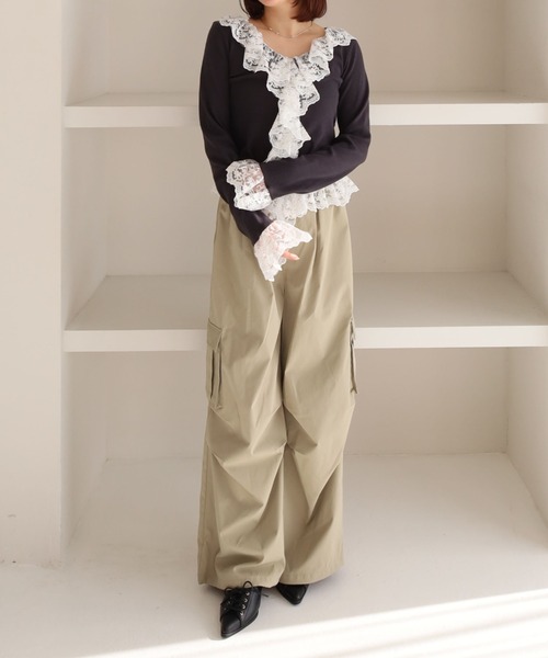 archives(アルシーヴ)の「ドッキングレースフリルカットTOPS(Tシャツ/カットソー・レディース・ブルー/チャコールグレー/グレー/アイボリー・MEDIUM)」の18枚目の写真