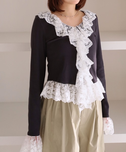 archives(アルシーヴ)の「ドッキングレースフリルカットTOPS(Tシャツ/カットソー・レディース・ブルー/チャコールグレー/グレー/アイボリー・MEDIUM)」の11枚目の写真