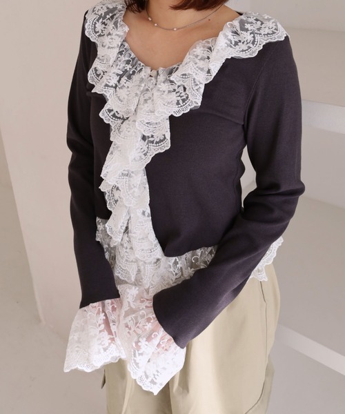 archives(アルシーヴ)の「ドッキングレースフリルカットTOPS(Tシャツ/カットソー・レディース・ブルー/チャコールグレー/グレー/アイボリー・MEDIUM)」の13枚目の写真