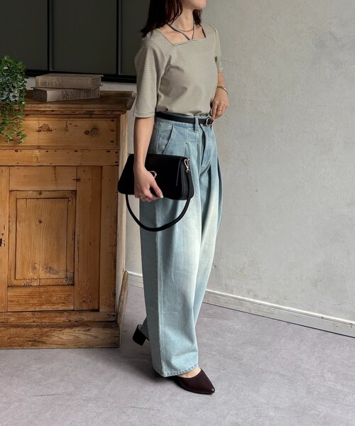 Thevon（ゼボン）の「チャーム付きホルターネック5分袖プルオーバー（Tシャツ/カットソー・レディース・ブラウン/ピンク/ブラック/カーキ・FREE）」の8枚目の写真