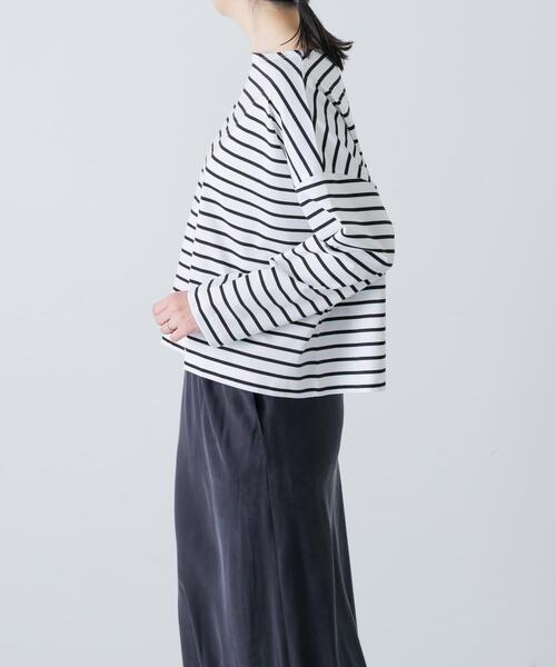 かぐれ（カグレ）の「クロップドボーダーカットソー（Tシャツ/カットソー・レディース・ブラック/ブルー・FREE）」の3枚目の写真