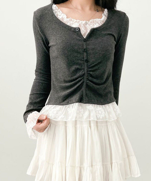 VIVID LADY（ビビッドレディー）の「レースドッキング トップスプルオーバー（Tシャツ/カットソー・レディース・ブラック/チャコールグレー・FREE）」の3枚目の写真