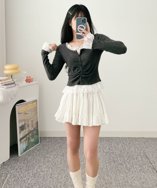 VIVID LADY（ビビッドレディー）の「レースドッキング トップスプルオーバー（Tシャツ/カットソー・レディース・ブラック/チャコールグレー・FREE）」の5枚目の写真