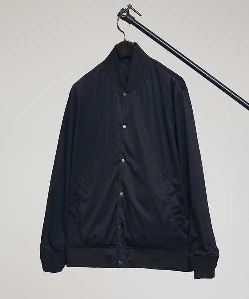 TAION（タイオン）の「【TAION / タイオン】 NON DOWN BASIC REVERSIBLE MA-1／ノンダウン ベーシック リバーシブル MA-1 ジャケット／ユニセックス 【WEB限定】（ブルゾン・メンズ・カーキ/ダークネイビー/ブラック・L/M）」の17枚目の写真