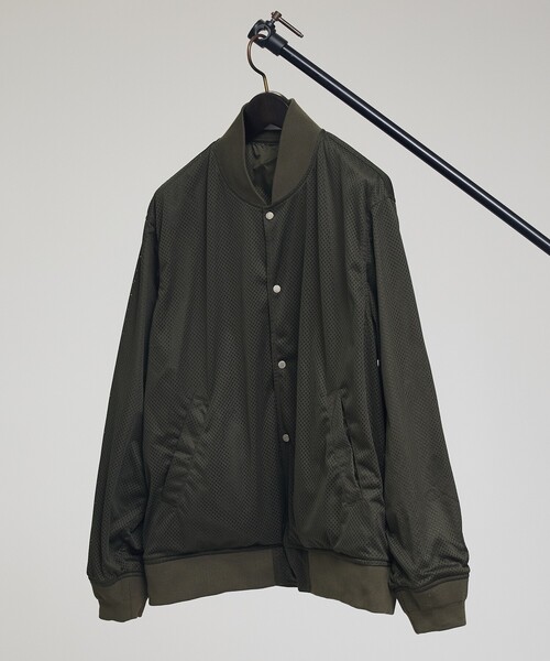 TAION（タイオン）の「【TAION / タイオン】 NON DOWN BASIC REVERSIBLE MA-1／ノンダウン ベーシック リバーシブル MA-1 ジャケット／ユニセックス 【WEB限定】（ブルゾン・メンズ・カーキ/ダークネイビー/ブラック・L/M）」の22枚目の写真