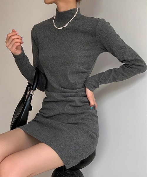 Miniministore(ミニミニストア)の「ミニ丈ギャザーワンピースハイネック韓国風(ワンピース・レディース・ダークグレー・FREE)」の5枚目の写真