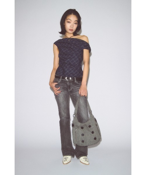 LAGUA GEM（ラグアジェム）の「DOUBLE BUTTON バッグ（ショルダーバッグ・レディース・グレー/ブラック・FREE）」の10枚目の写真