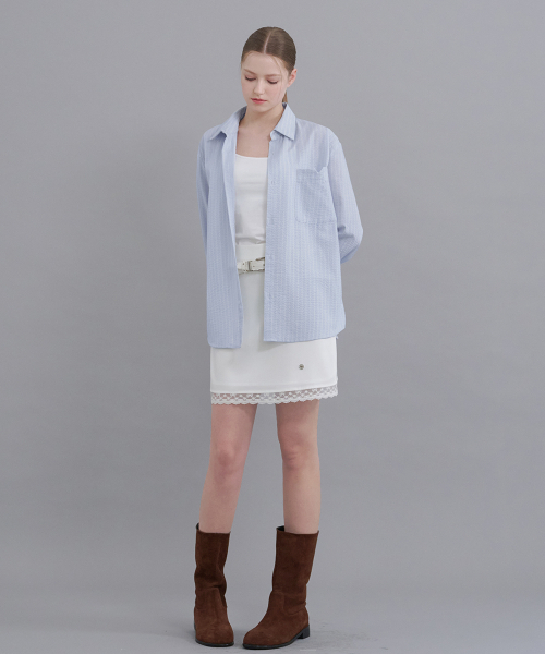 MICANE（ミケーネ）の「フィラストライプオーバーサイズシャツ（シャツ/ブラウス・レディース・スカイブルー/ブラウン・SMALL/MEDIUM/LARGE/X-LARGE）」の4枚目の写真