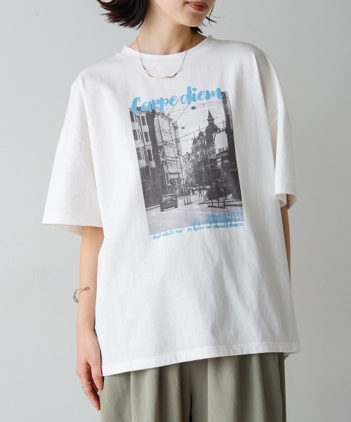 Bou Jeloud(ブージュルード)の「タウンフォトカラーロゴTシャツ(Tシャツ/カットソー・レディース・チャコールグレー/オフホワイト・MEDIUM)」の5枚目の写真
