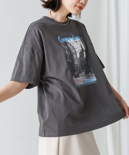 Bou Jeloud(ブージュルード)の「タウンフォトカラーロゴTシャツ(Tシャツ/カットソー・レディース・チャコールグレー/オフホワイト・MEDIUM)」の19枚目の写真