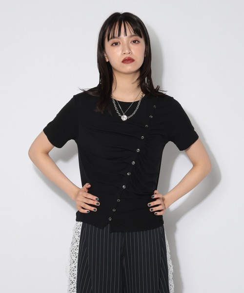 PAGEBOY(ページボーイ)の「ボタンスリットトップス/ギャザートップス(Tシャツ/カットソー・レディース・ブラック/ブルー・FREE)」の9枚目の写真