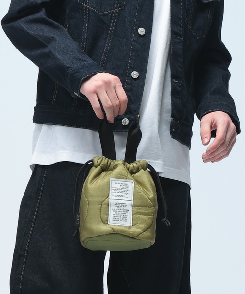 SML(エスエムエル)の「SML (エスエムエル) キルティング 巾着バッグ redad×QUILTING BASKET S ミニバッグ ハンドバッグ K905100(ハンドバッグ・メンズ・カーキ・ONE SIZE)」の1枚目の写真