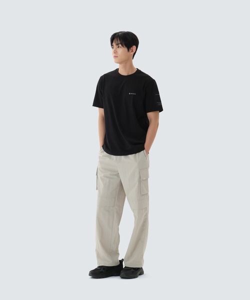 Snow Peak(スノーピーク)の「Snow Peak / Aerocool Sleeve Woven Patch S/S T-Shirt エアロクール スリーブ ウーブンワッペン S/S T シャツ 海外限定(Tシャツ/カットソー・メンズ・ブラック/ホワイト/ダークカーキ・M/L/XL/2XL)」の5枚目の写真