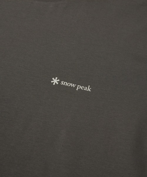 Snow Peak(スノーピーク)の「Snow Peak / Aerocool Sleeve Woven Patch S/S T-Shirt エアロクール スリーブ ウーブンワッペン S/S T シャツ 海外限定(Tシャツ/カットソー・メンズ・ブラック/ホワイト/ダークカーキ・M/L/XL/2XL)」の8枚目の写真