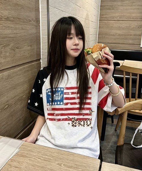 GEMEDA(ジェメダ)の「韓国ファッション 星柄総柄ラグラン半袖Tシャツ(Tシャツ/カットソー・レディース・グレー/ブルー/グレー系その他/ホワイト・M)」の4枚目の写真