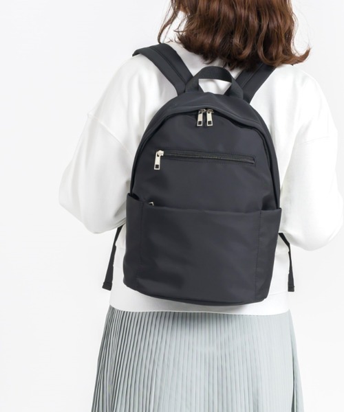 Per sist ence(パーシエンス)の「【超軽量×多収納】撥水マルチポケットリュック(バックパック/リュック・レディース・ピンク/ベージュ/グレー/グレイッシュベージュ/ブラック/カーキ・ONE SIZE)」の16枚目の写真