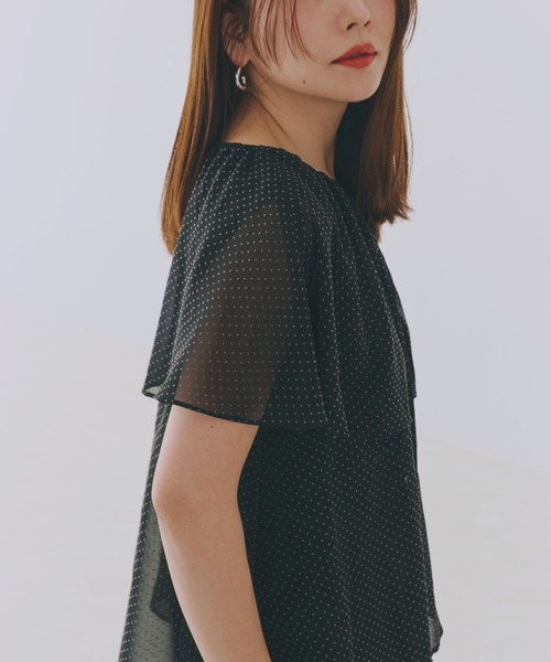 GLOBAL WORK（グローバルワーク）の「高山直子さんコラボ/BIGカラーノースリーブブラウス/EiiS/289633（シャツ/ブラウス・レディース・ブラック/ネイビー・SMALL/X-SMALL）」の11枚目の写真