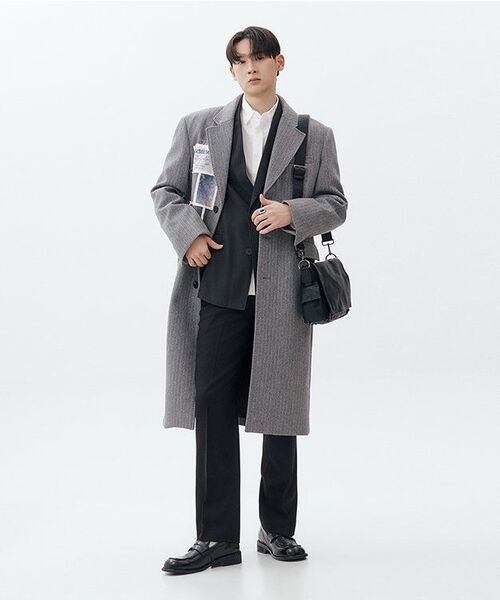 MAISON MINED(メゾンミネド)の「CRACK LEATHER CROSS BAG BLACK(メッセンジャーバッグ・メンズ・その他・FREE)」の17枚目の写真