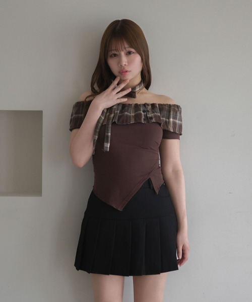 M DOLLY（エムドリー）の「Choker alina check frill tops/チョーカーアリナ チェックフリルトップス（Tシャツ/カットソー・レディース・ブラウン/ネイビー・FREE）」の3枚目の写真
