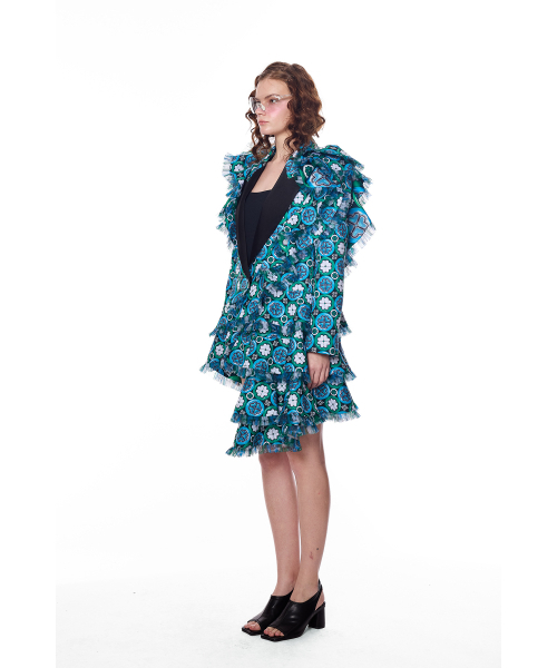 GREEDILOUS(グリディアス)の「Signature Floral Ruffle Jacket(その他アウター・レディース・その他・X-SMALL/SMALL/MEDIUM/LARGE)」の3枚目の写真