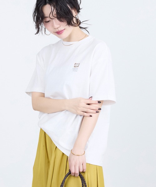 AMERICANA（アメリカーナ）の「【AMERICANA】別注-ラフィー丸胴 CARロゴプリントTシャツ（Tシャツ/カットソー・レディース・ダークブラウン/ホワイト・FREE）」の3枚目の写真