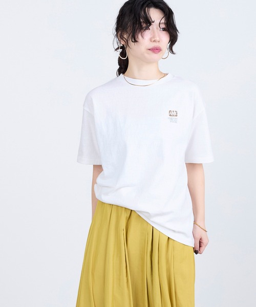 AMERICANA（アメリカーナ）の「【AMERICANA】別注-ラフィー丸胴 CARロゴプリントTシャツ（Tシャツ/カットソー・レディース・ダークブラウン/ホワイト・FREE）」の4枚目の写真