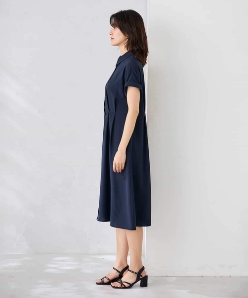 a.v.v(アーヴェヴェ)の「【WEB限定】ドルマンスリーブシャツワンピース(ワンピース・レディース・ネイビー/ベージュ・36/40/38)」の9枚目の写真